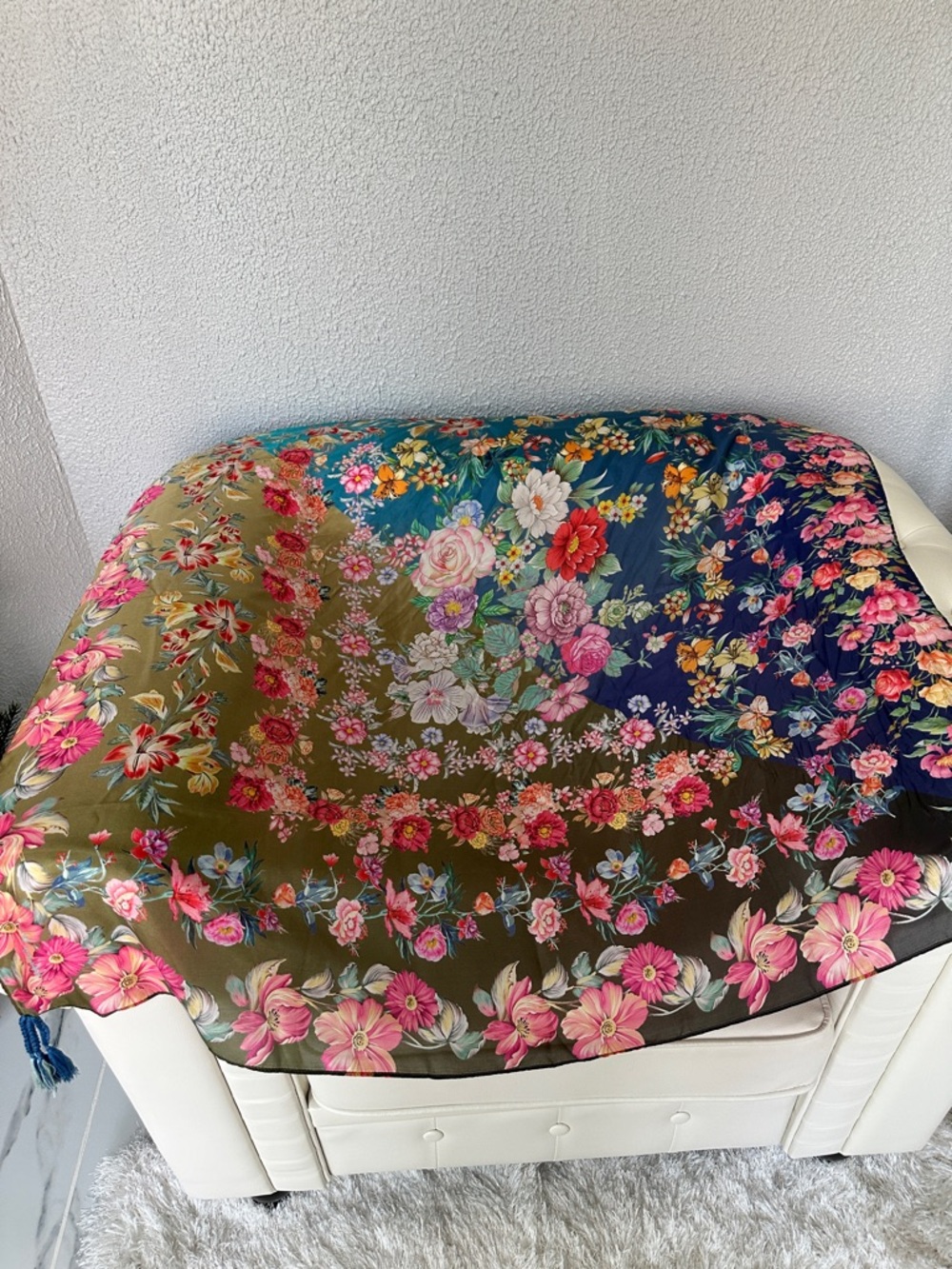 JOHNNY WAS NEUTRA SCARF 💯 SILK Vibrant Floral scarf. Brand New, Summer Must Have - Picture 6 of 17